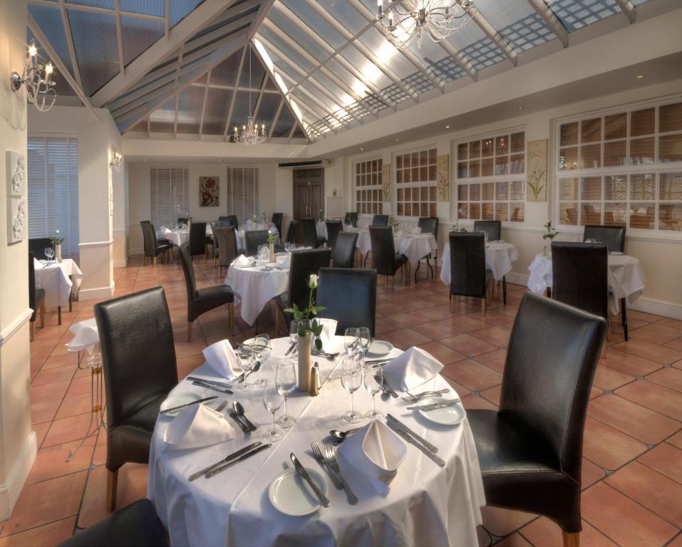 Lord Hill Hotel & Restaurant Shrewsbury Buitenkant foto